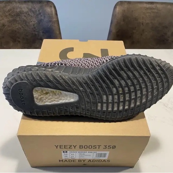 Adidas Yeezy Boost 350 V2 - Yecheil - Picture 3 of 4